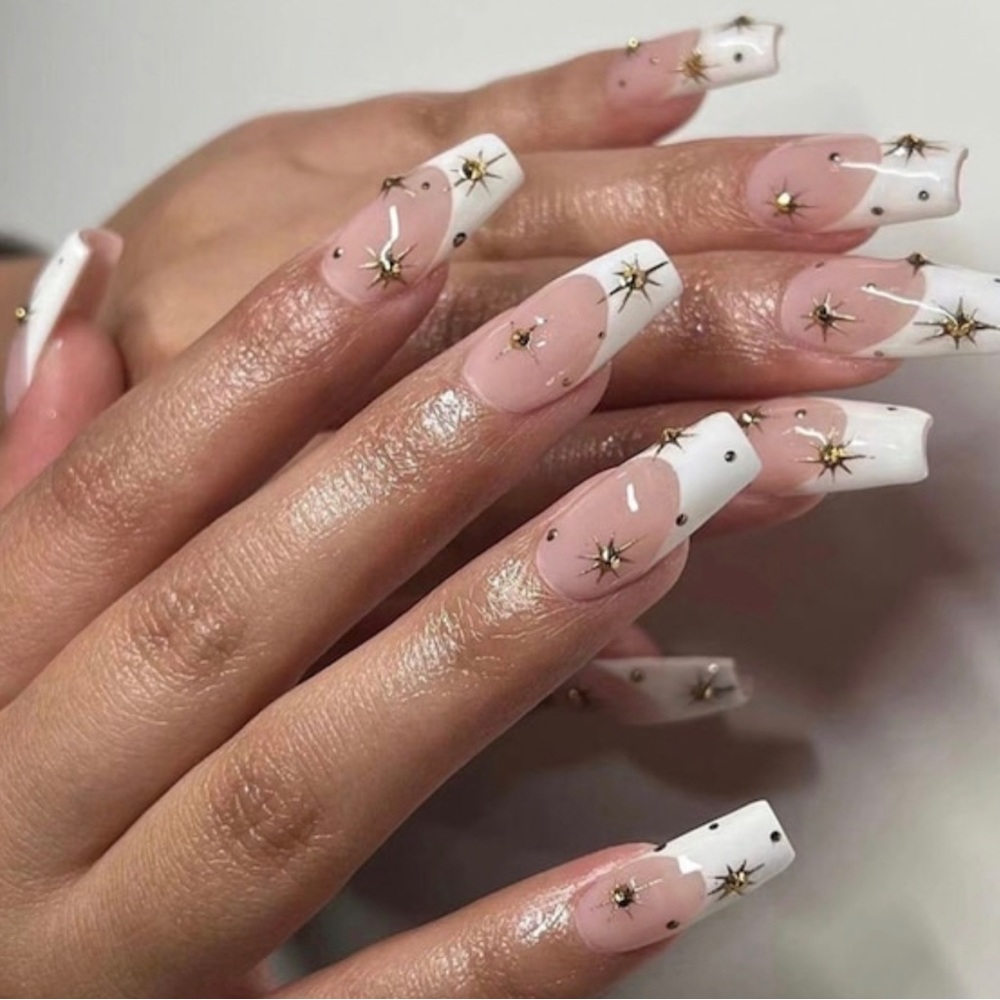 24pc Nail Kit French Tip with star nails| Crystal star nails| Press on Nails
